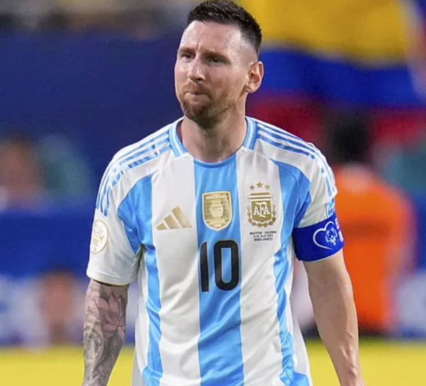 Lionel Messi đã dính chấn thương trong trận chung kết Copa America 2024