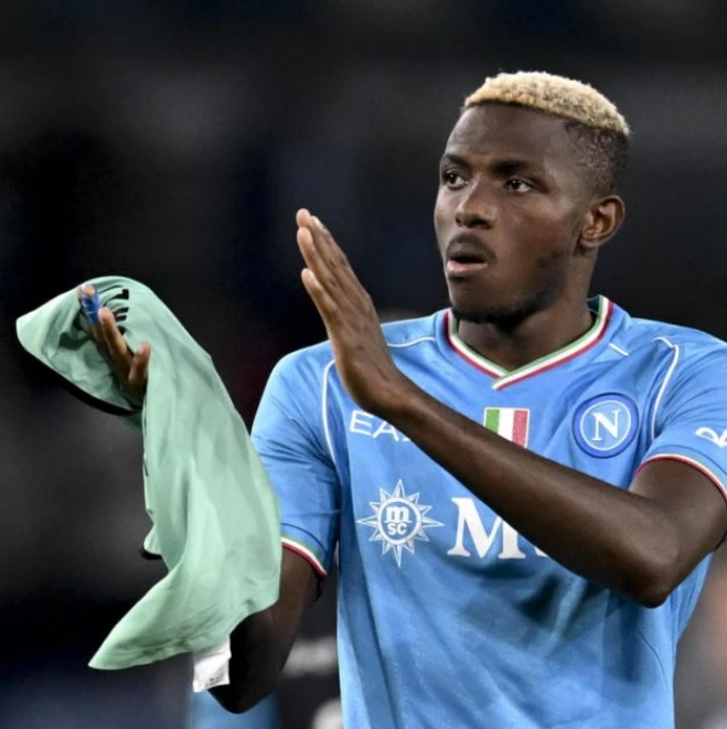 Thông tin Victor Osimhen muốn rời Napoli là một tin khá sốc với người hâm mộ Napoli cũng như giới chuyên môn.