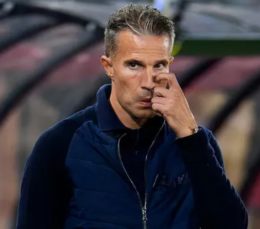 Sau thất bại lịch sử 1-9 của Heerenveen trước AZ Alkmaar, HLV Robin van Persie đã có những chia sẻ rất thẳng thắn